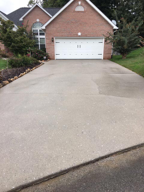 Driveway Cleaning in Knoxville, TN