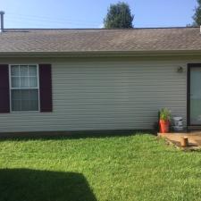 House and Storage Building Washing in Knoxville, TN 1