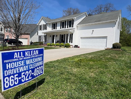 Spring pollen removal why knoxville homeowners need a house wash every april
